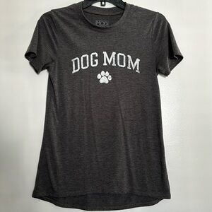 Dog mom t shirt size small